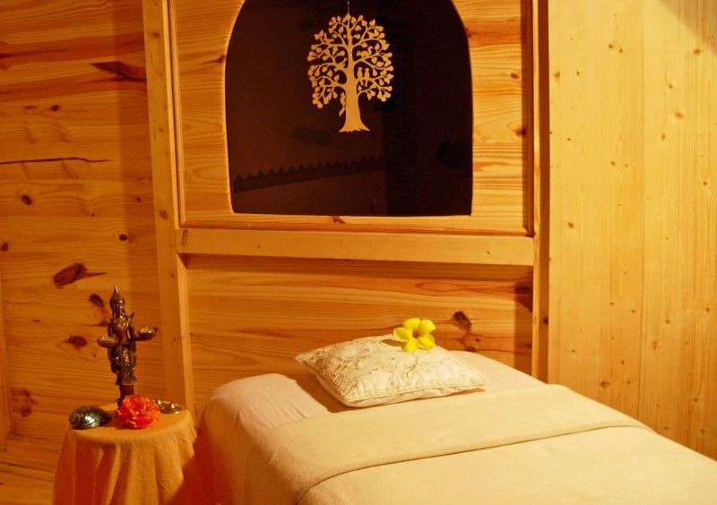 Massage-Raum.jpg